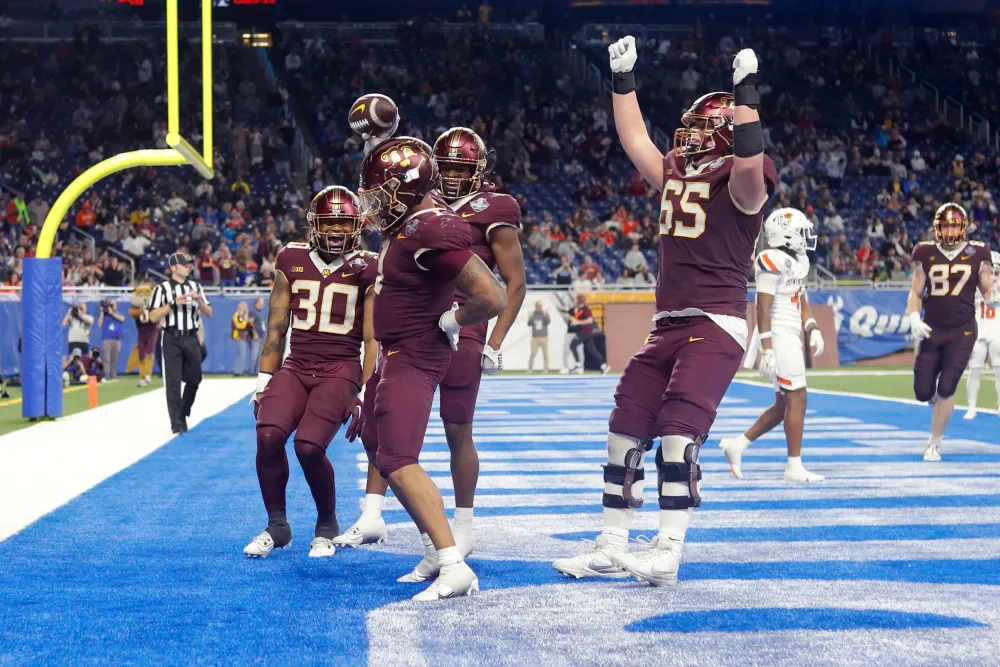 NFL Draft Prospects to Watch in College Football Week 2: Greg Johnson & More